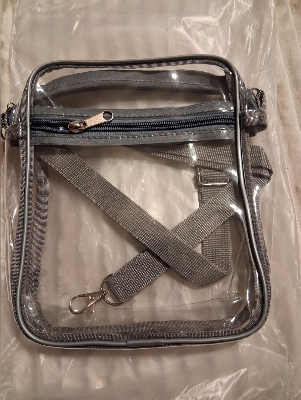 PVC Clear Crossbody Bag - Picture 3 of 4